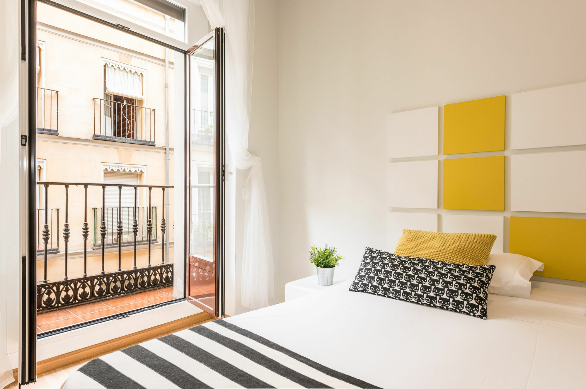 SmartRental Chueca Madrid Exterior foto